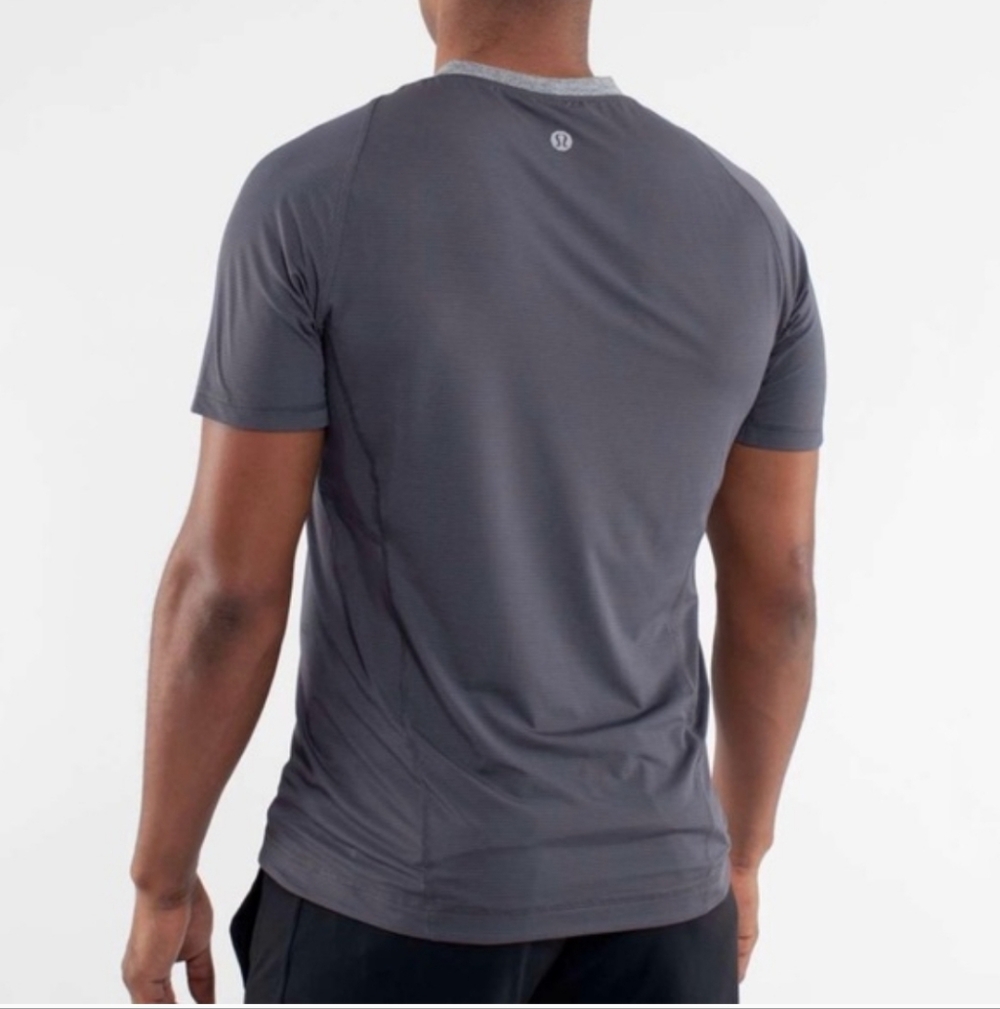 Lululemon Bolt Tech Short Sleeve In Dark Slate Grey Size Large - Picture 2 of 8